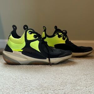 Men’s Nike Joyride NSW Setter ‘Neon’